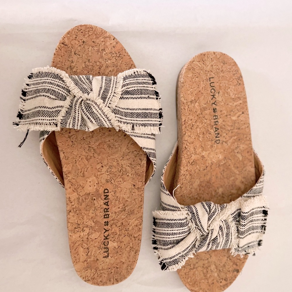 𐙚⋆˚✿˖° Lucky Brand Slide Sandal 𐙚⋆˚✿˖° - Picture 7 of 7